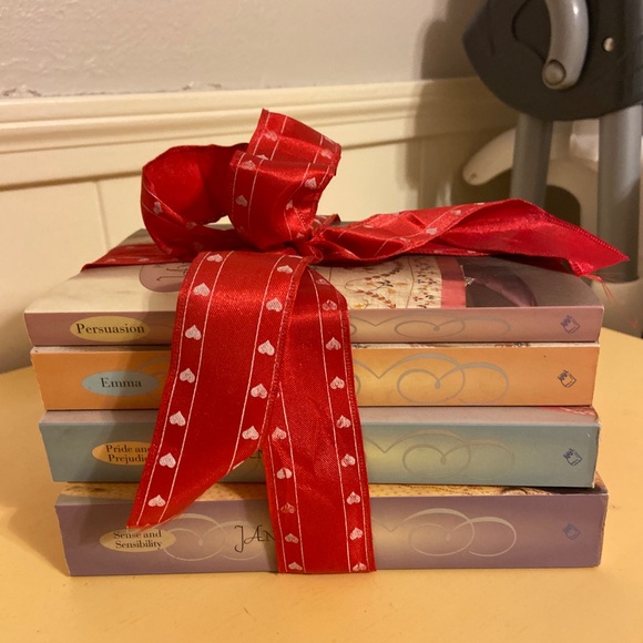 Jane Austen paperback books - Picture 3 of 5